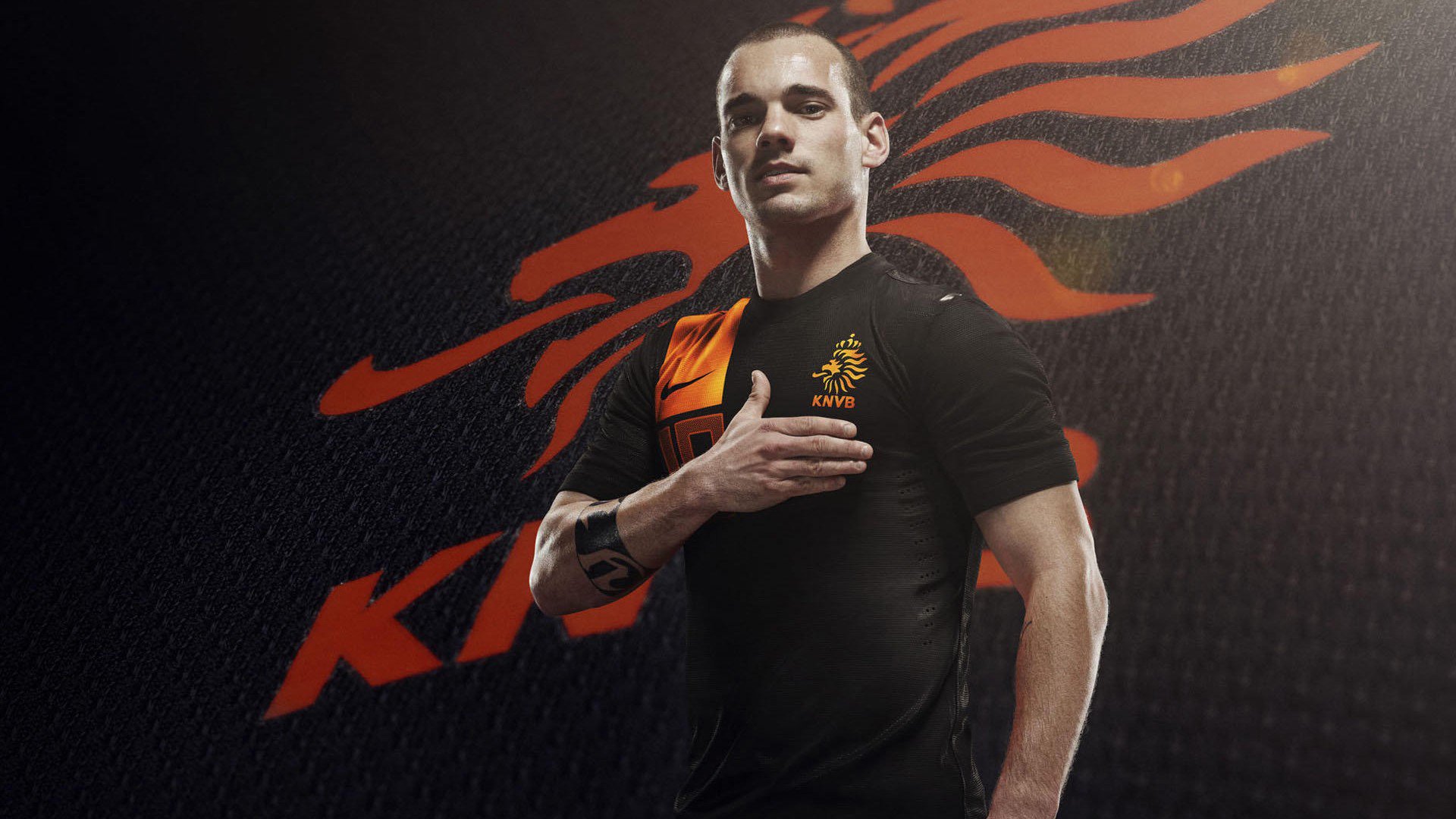 AC MILANSPORTS-湖人暂停归来上死亡五小 拉拉维亚反击暴扣东契奇以一敌二，lal湖人